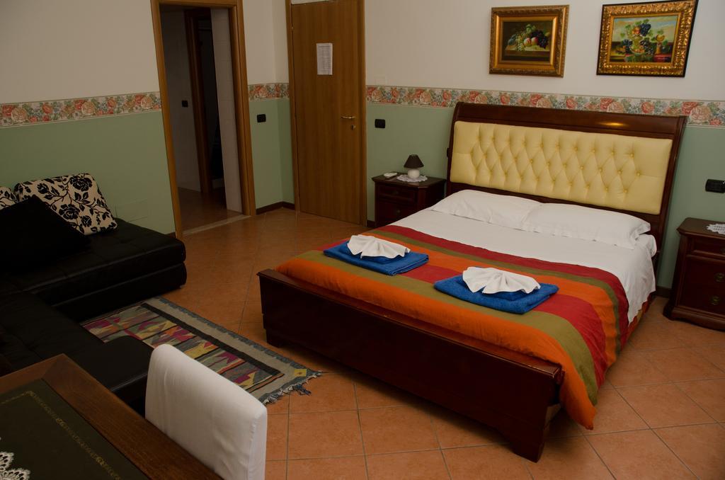 B&B 7 Camini San Giovanni Lupatoto Exterior photo