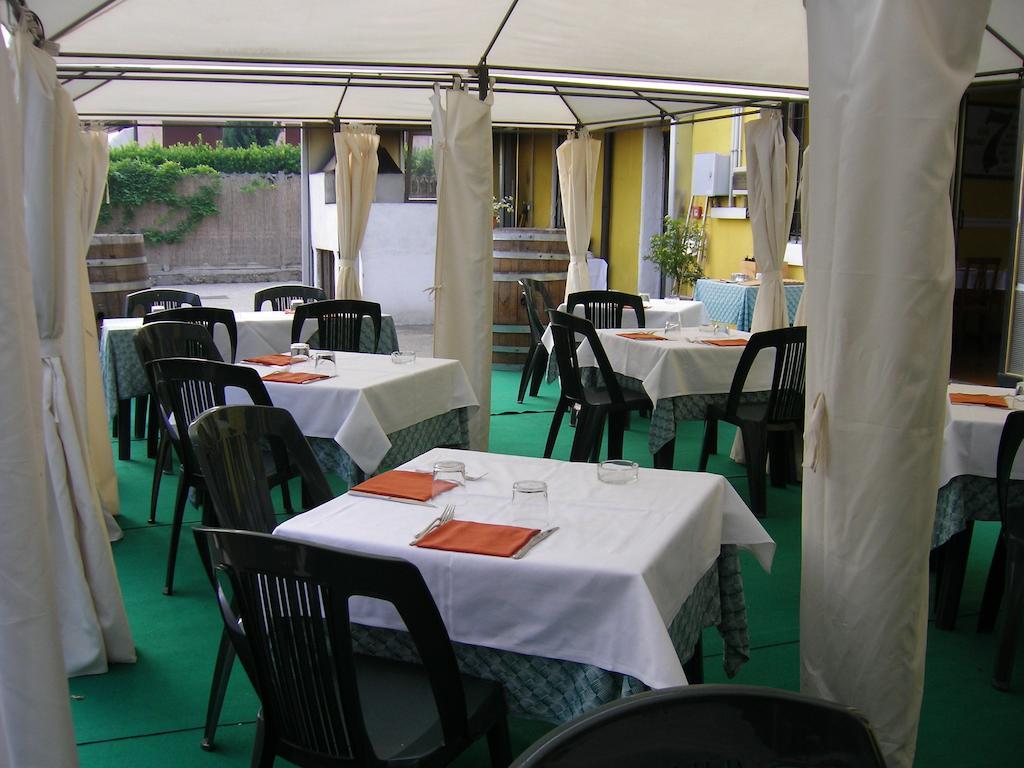 B&B 7 Camini San Giovanni Lupatoto Exterior photo